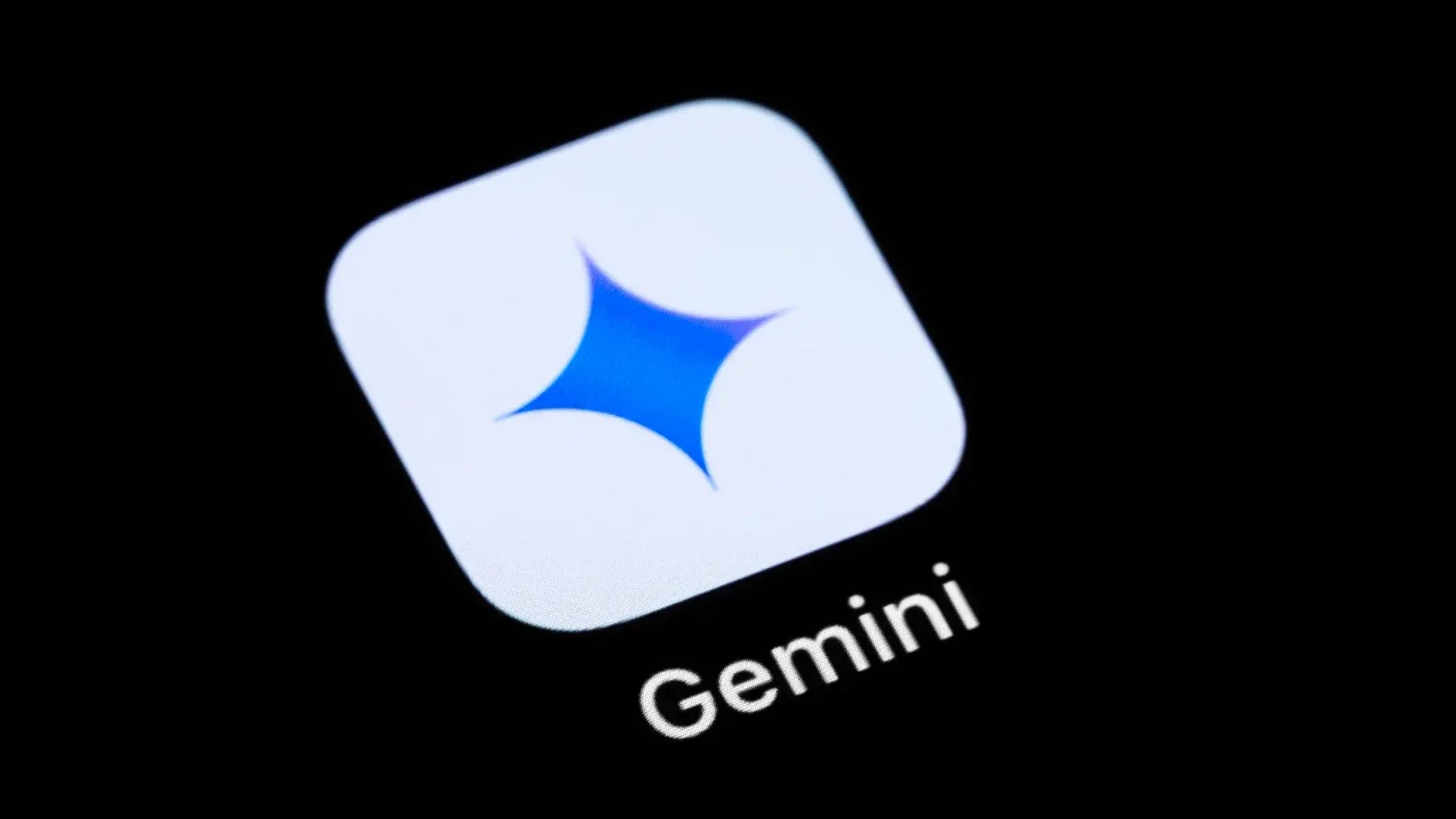 جم‌های Gemini به پنل کناری گوگل داکس، جیمیل و شیتس اضافه شدند