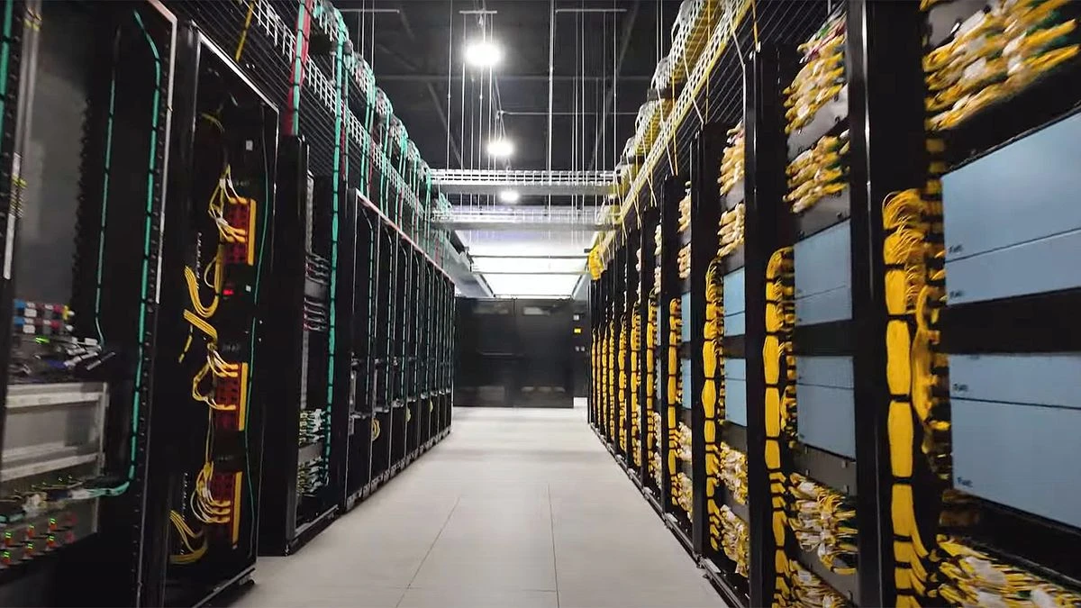 قرارداد بزرگ AMD و اوراکل برای یک «اَبَرخوشه هوش مصنوعی» قرارداد بزرگ AMD و اوراکل برای یک «اَبَرخوشه هوش مصنوعی»